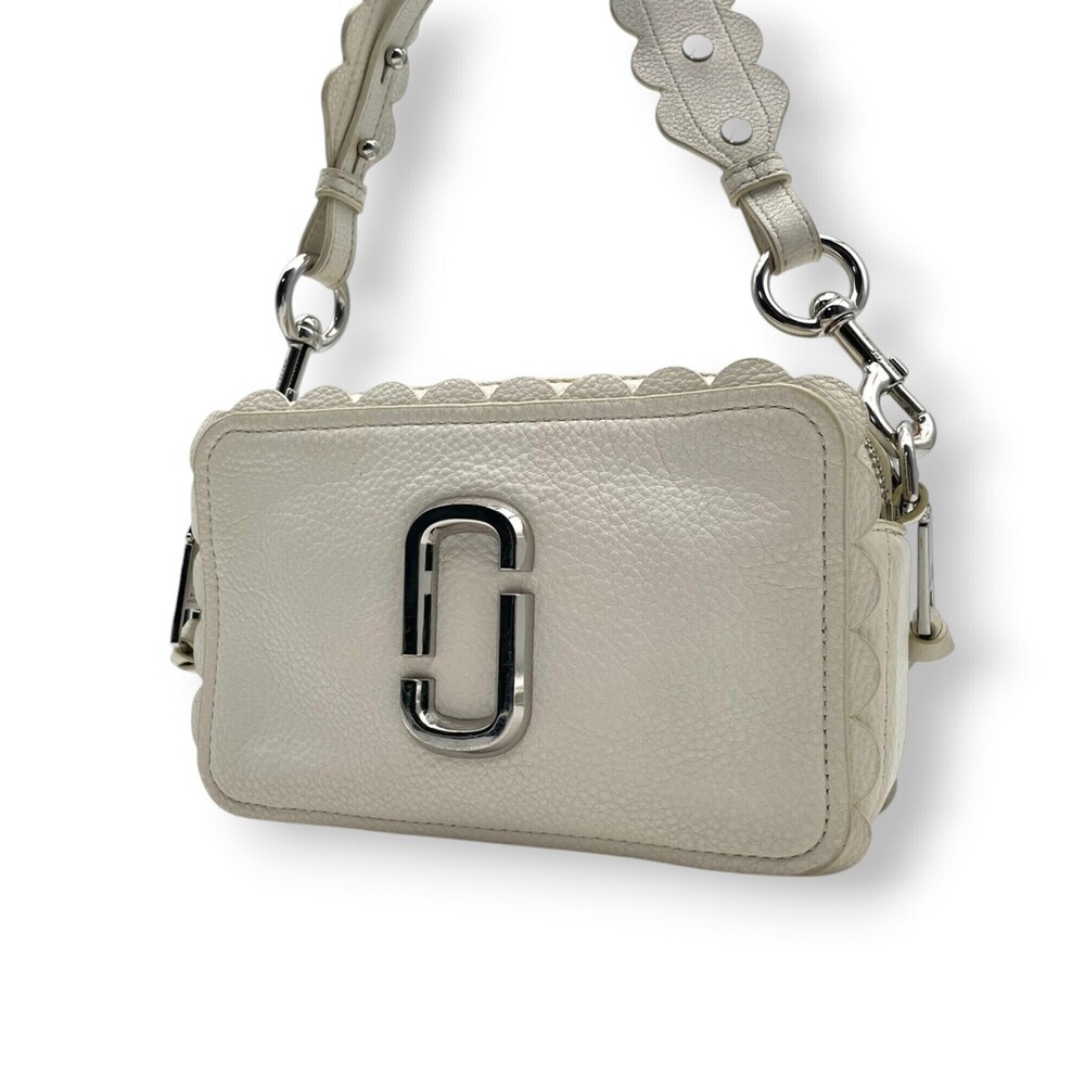 MARC JACOBS Shoulder Bag The Softshot Scallop 21 Leather White Ivory Crossbod...